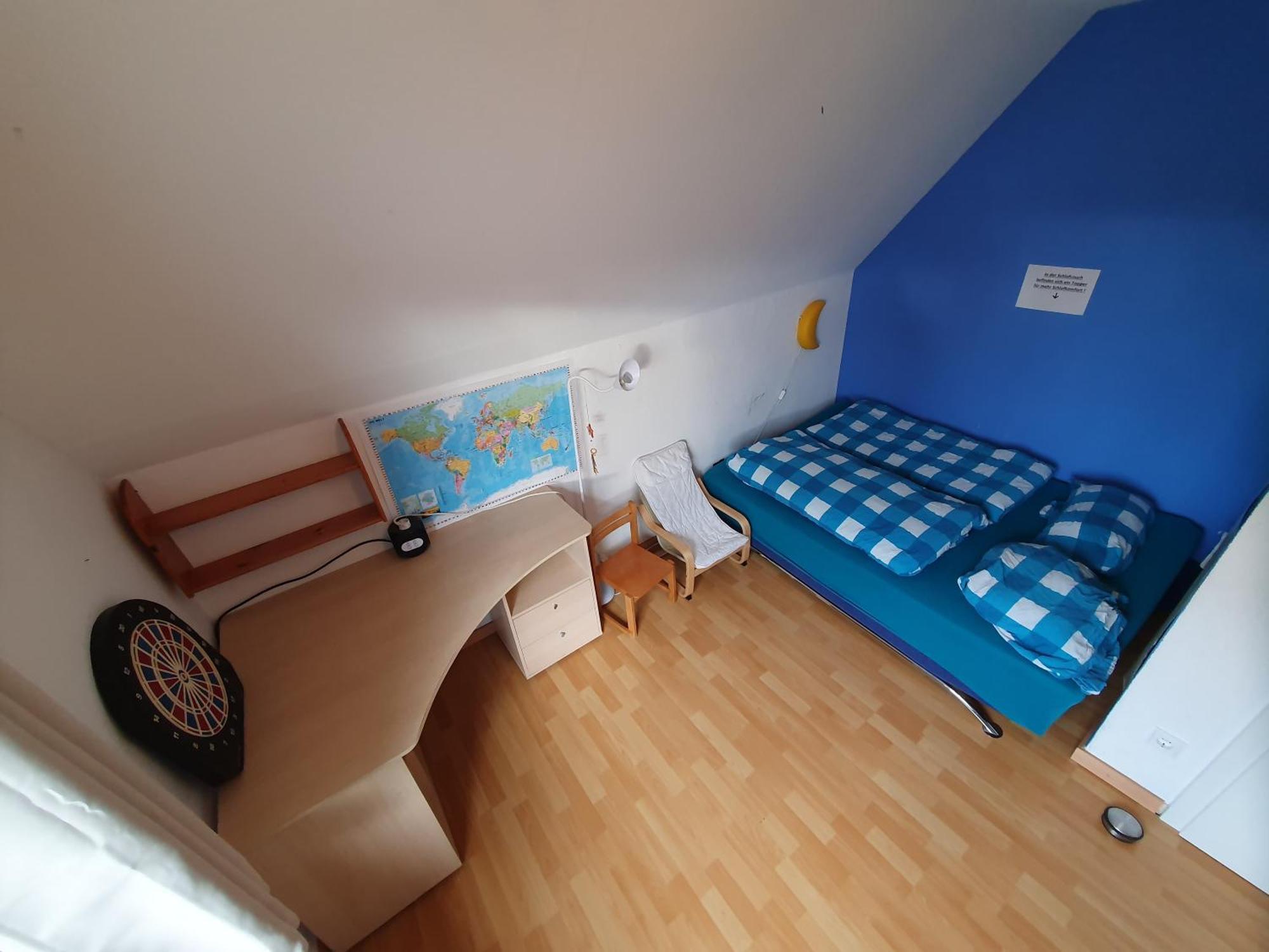 Geraeumiges Ferienhaus In Bad Salzuflen Mit Einfacher Ausstattung, Fuer Geschaeftsreisende, Gruppen Oder Familien Geeignet, 4 Schlafzimmer Ngoại thất bức ảnh