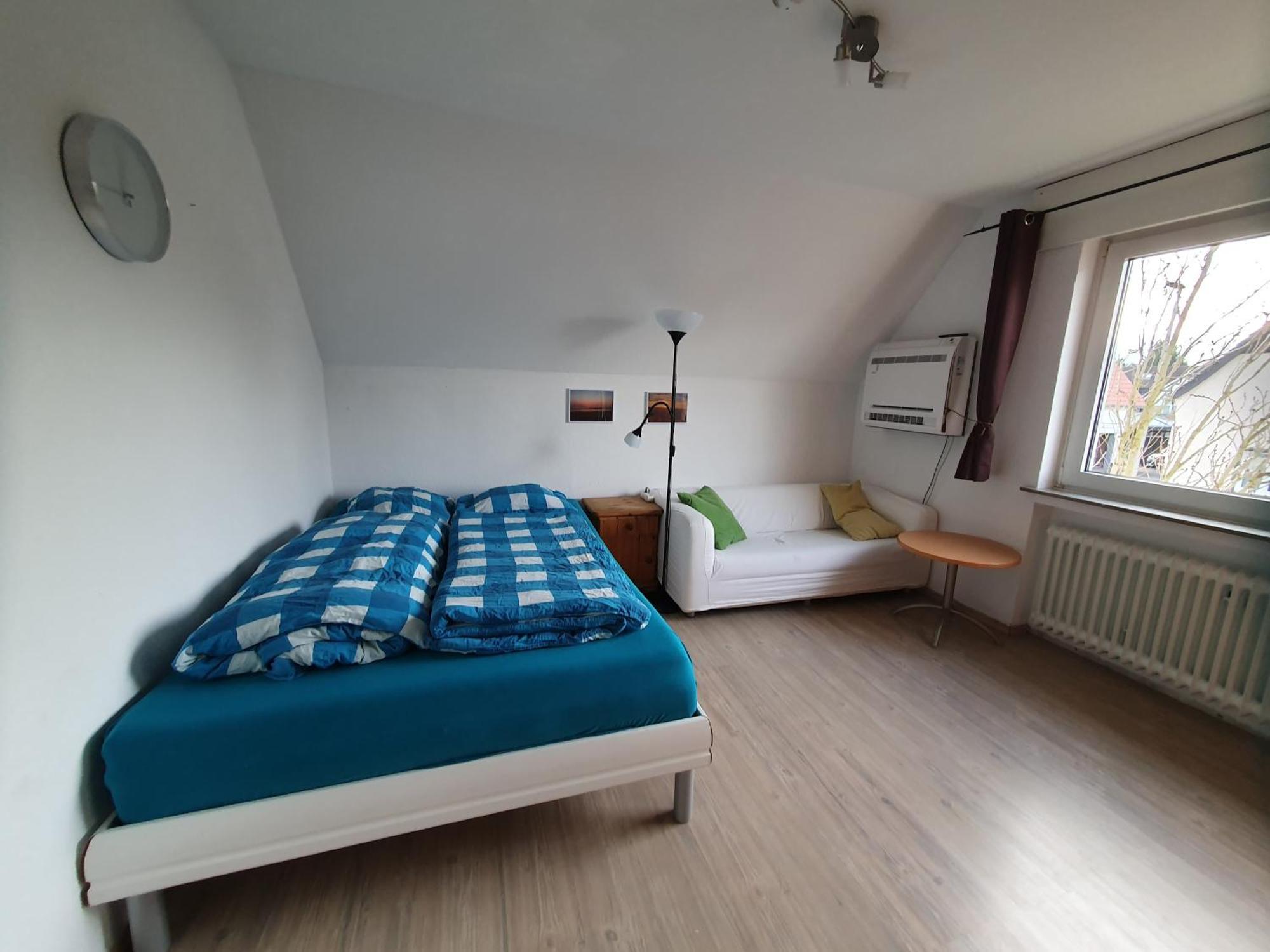 Geraeumiges Ferienhaus In Bad Salzuflen Mit Einfacher Ausstattung, Fuer Geschaeftsreisende, Gruppen Oder Familien Geeignet, 4 Schlafzimmer Ngoại thất bức ảnh